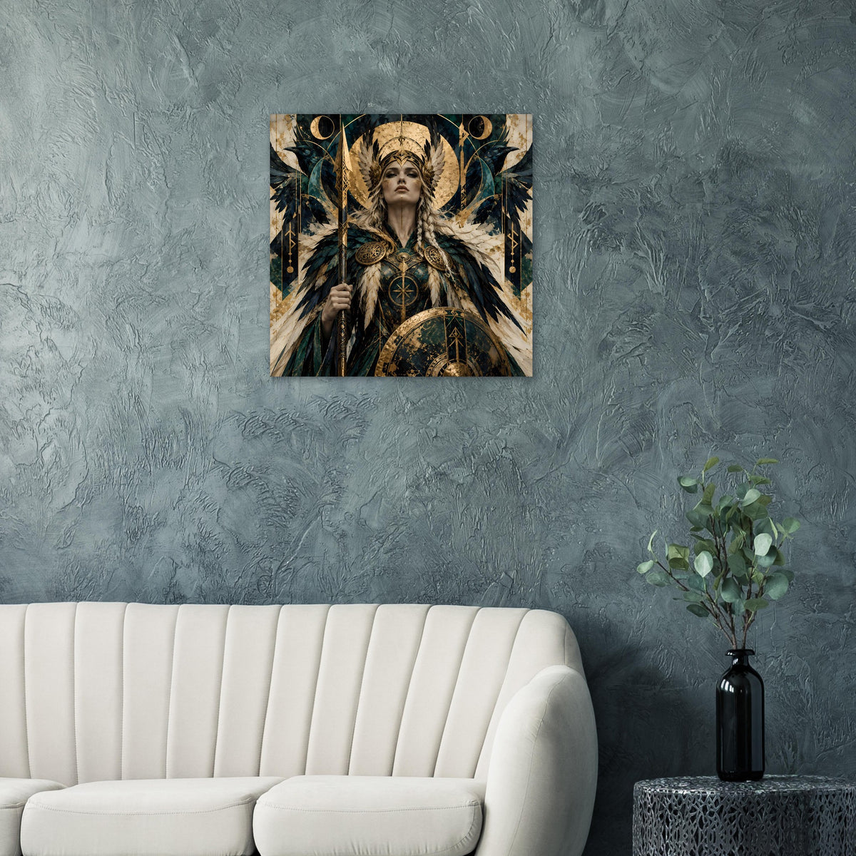 Poster mit nordischer Kriegerin in Petrol und Gold, Flügel und runde Ornamente