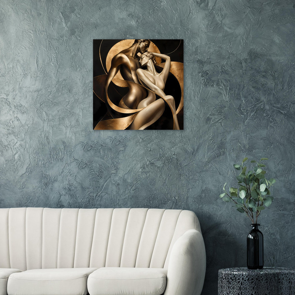 Kunstposter mit gold- und bronzefarbener Aktfigur in abstrakten, fließenden Ornamenten