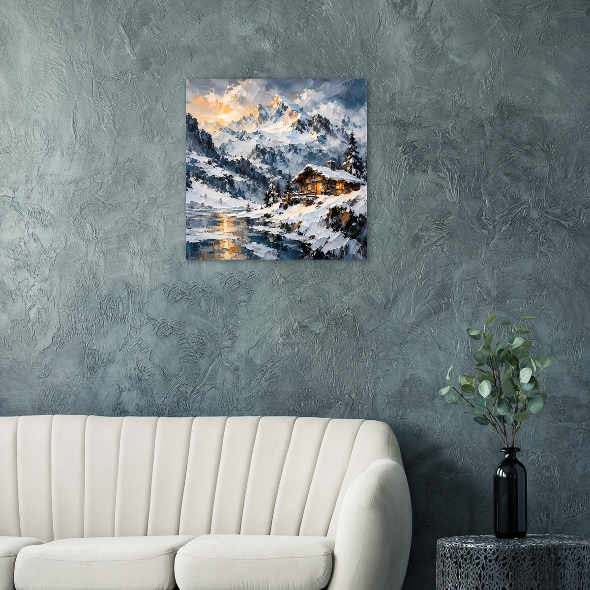Poster mit Winterhütte in schneebedeckten Bergen, beleuchtete Hütte im Tal