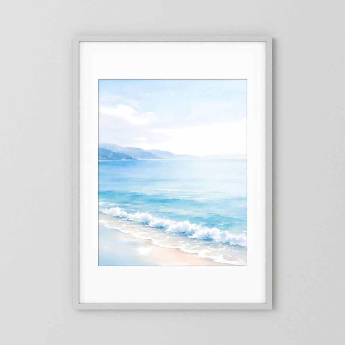 Hochformatiges Meer-Wandbild mit weißem Rahmen und Strandlandschaft