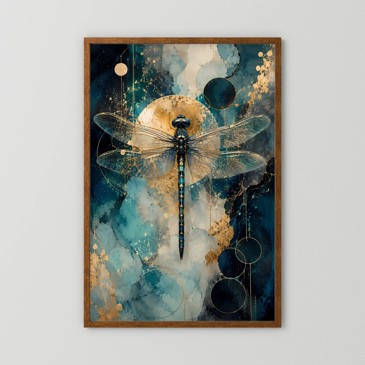 Gerahmtes Hochformat-Poster mit abstrakter Libelle in Petrol, Blau und Gold