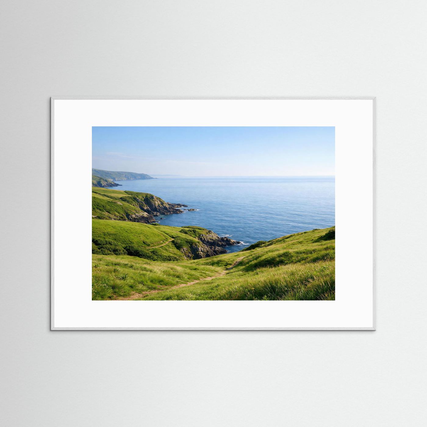 Grüne Klippen am Ozean | Küstenwanderweg & Meer Natur Poster Querformat