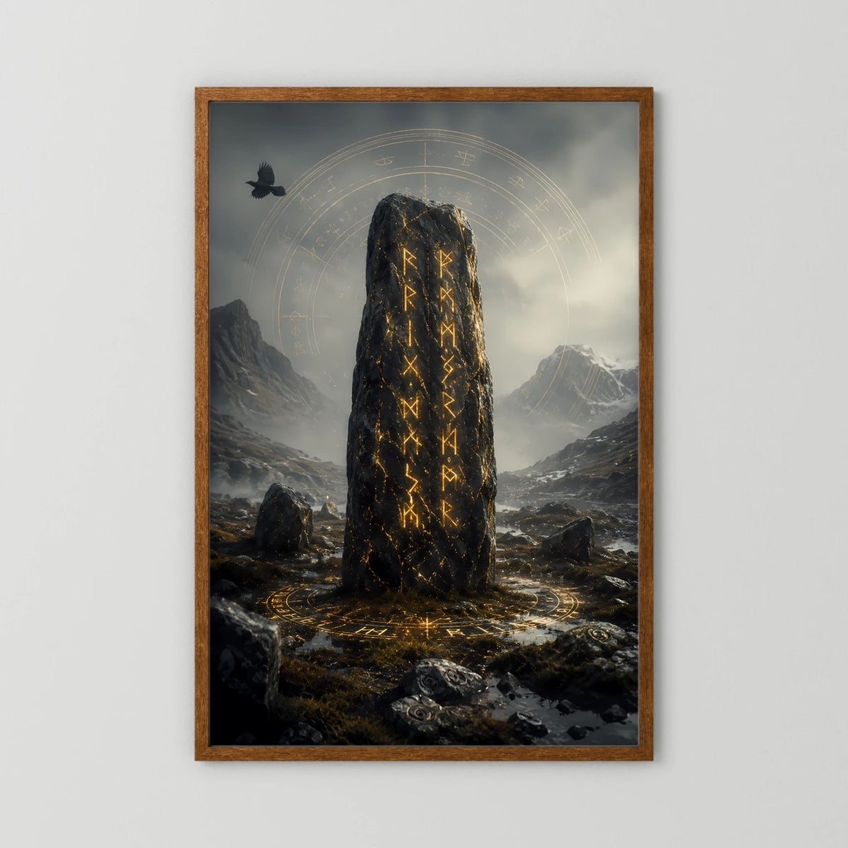 Braun gerahmtes Poster im Hochformat mit Runenstein und leuchtenden Symbolen in Bergen