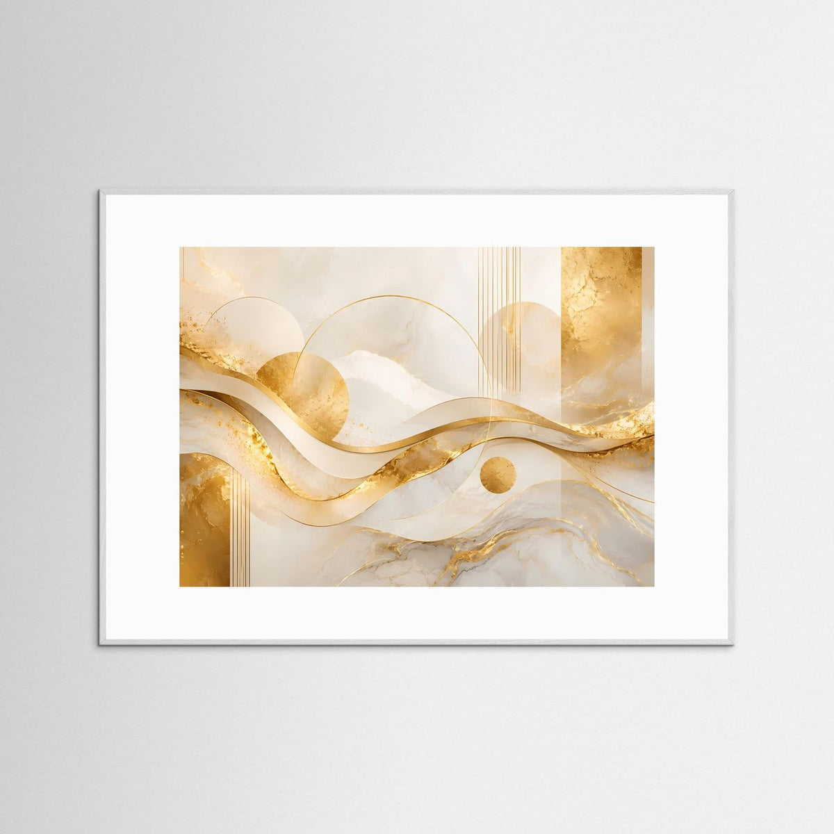 Gerahmtes Querformat-Poster mit abstrakten goldenen Wellen, Weiß-Creme-Tönen, weißem Rahmen