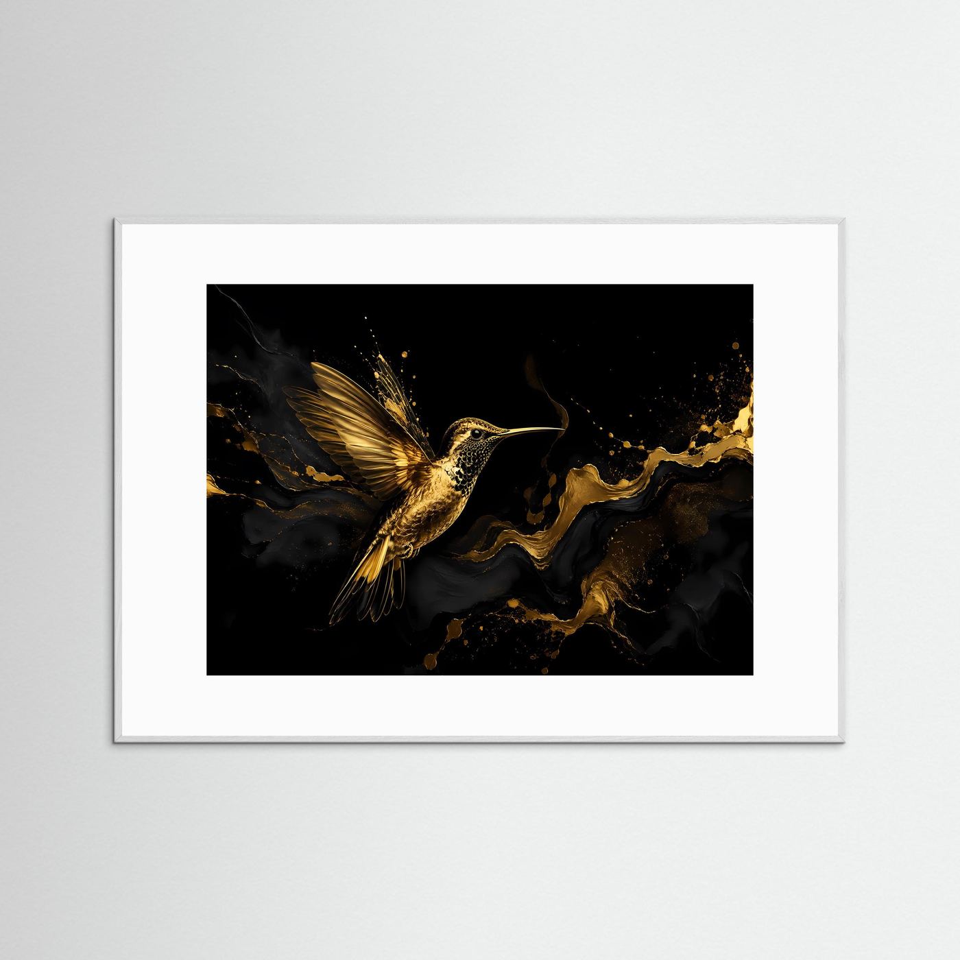 Vogelposter Querformat mit goldenem Kolibri auf dunklem Hintergrund, weißer Rahmen