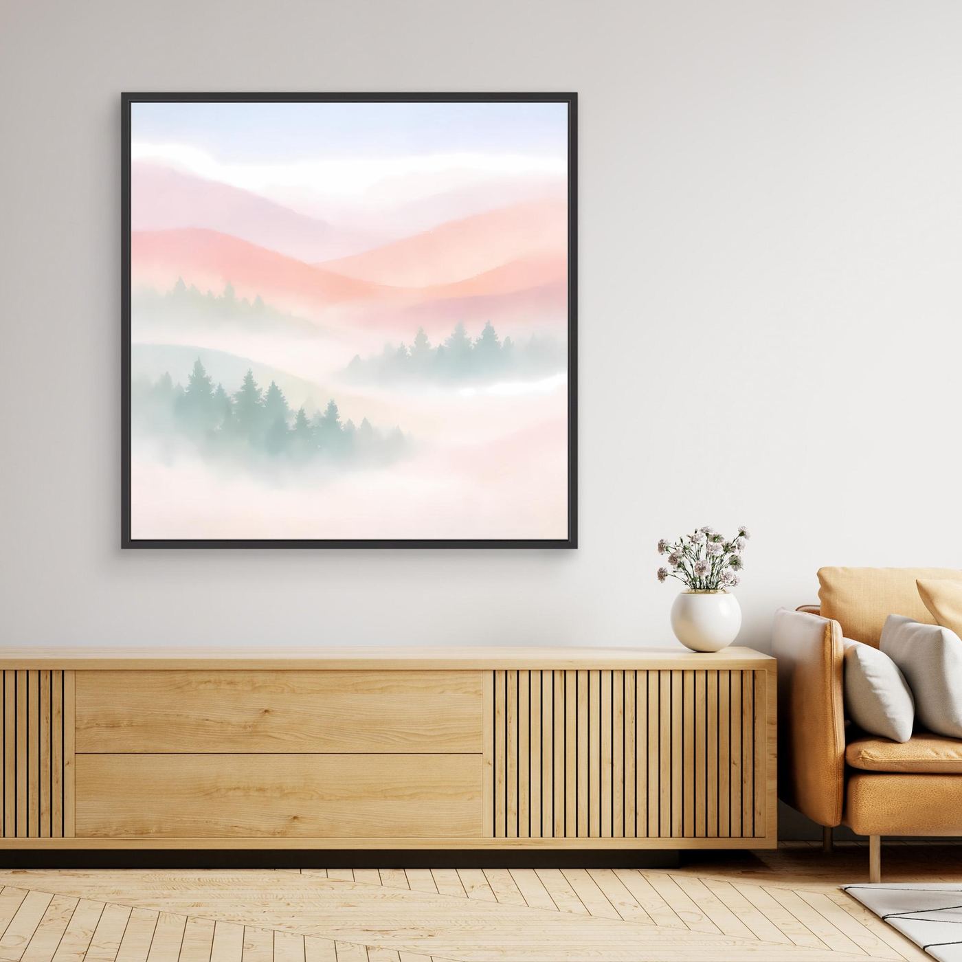 Leinwandbild mit nebliger Berglandschaft in Pastellfarben, schwarzer Rahmen