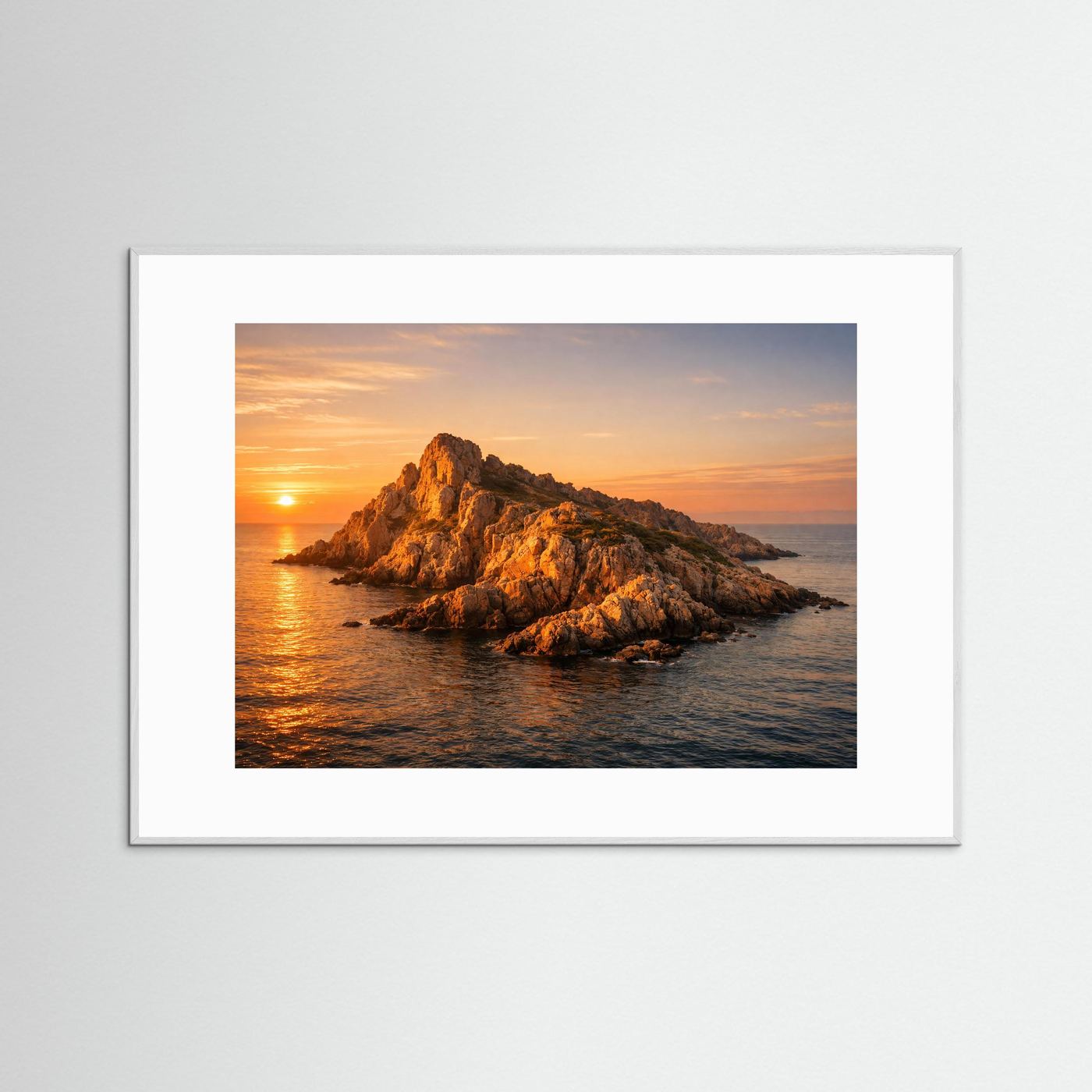Goldene Felseninsel im Sonnenuntergang | Küsten- & Meeres-Panorama Poster Querformat