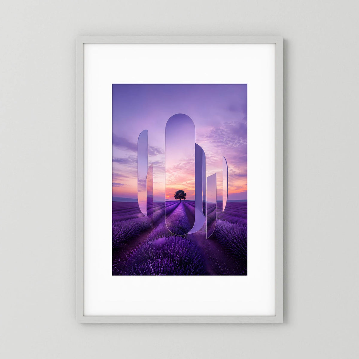 Kunstposter im Hochformat mit Spiegelkunst: violettes Lavendelfeld im Sonnenuntergang, Rahmen
