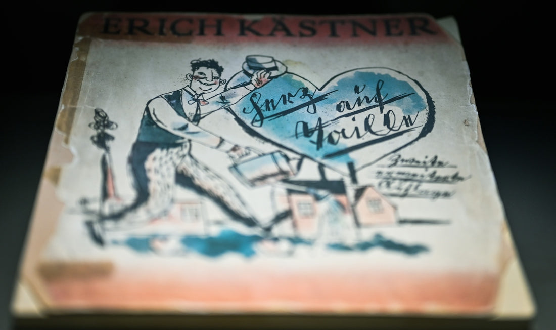 Erich kastner book cover with heart and drawing