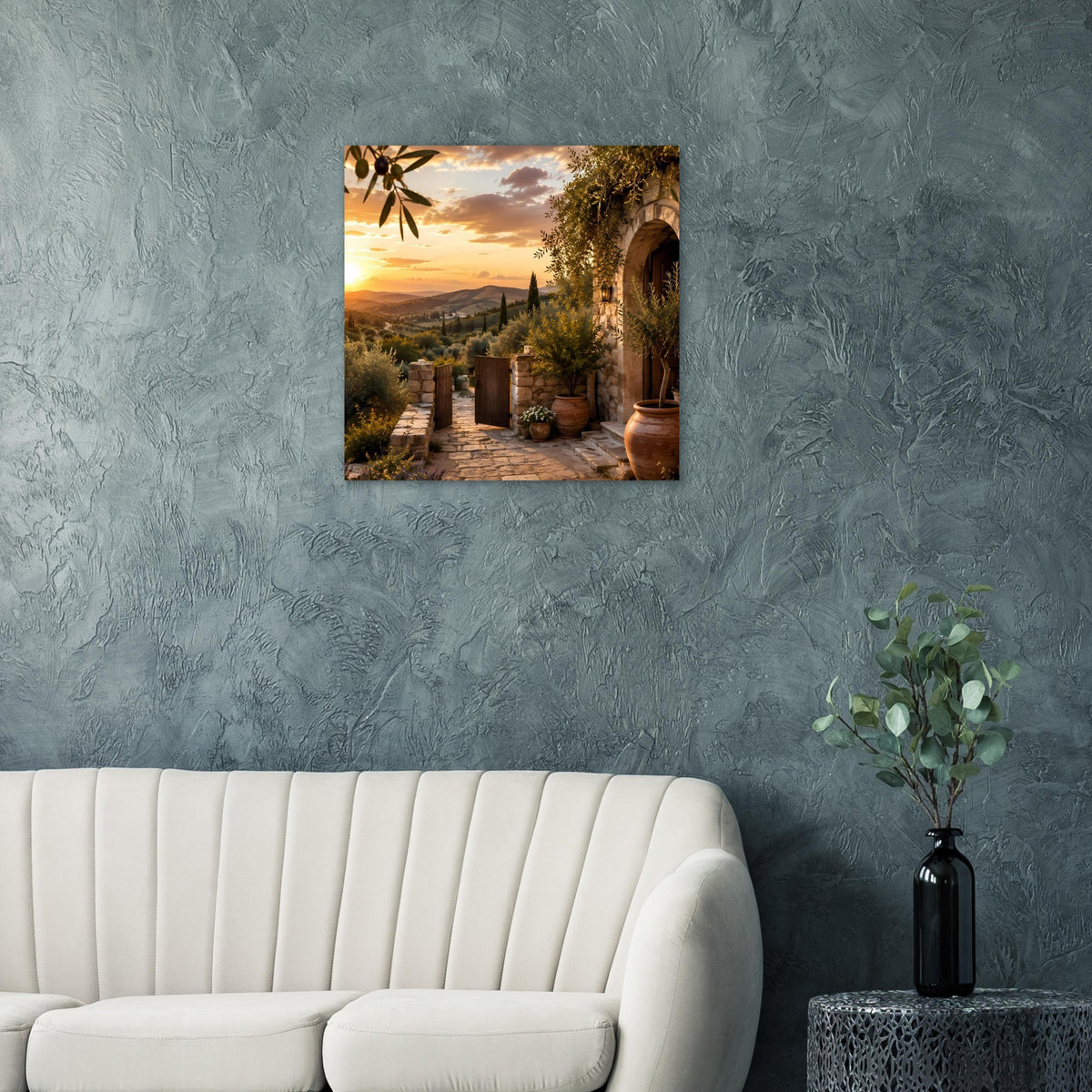Wandposter mit toskanischer Terrasse bei Abendsonne, goldene Farben und Hügellandschaft