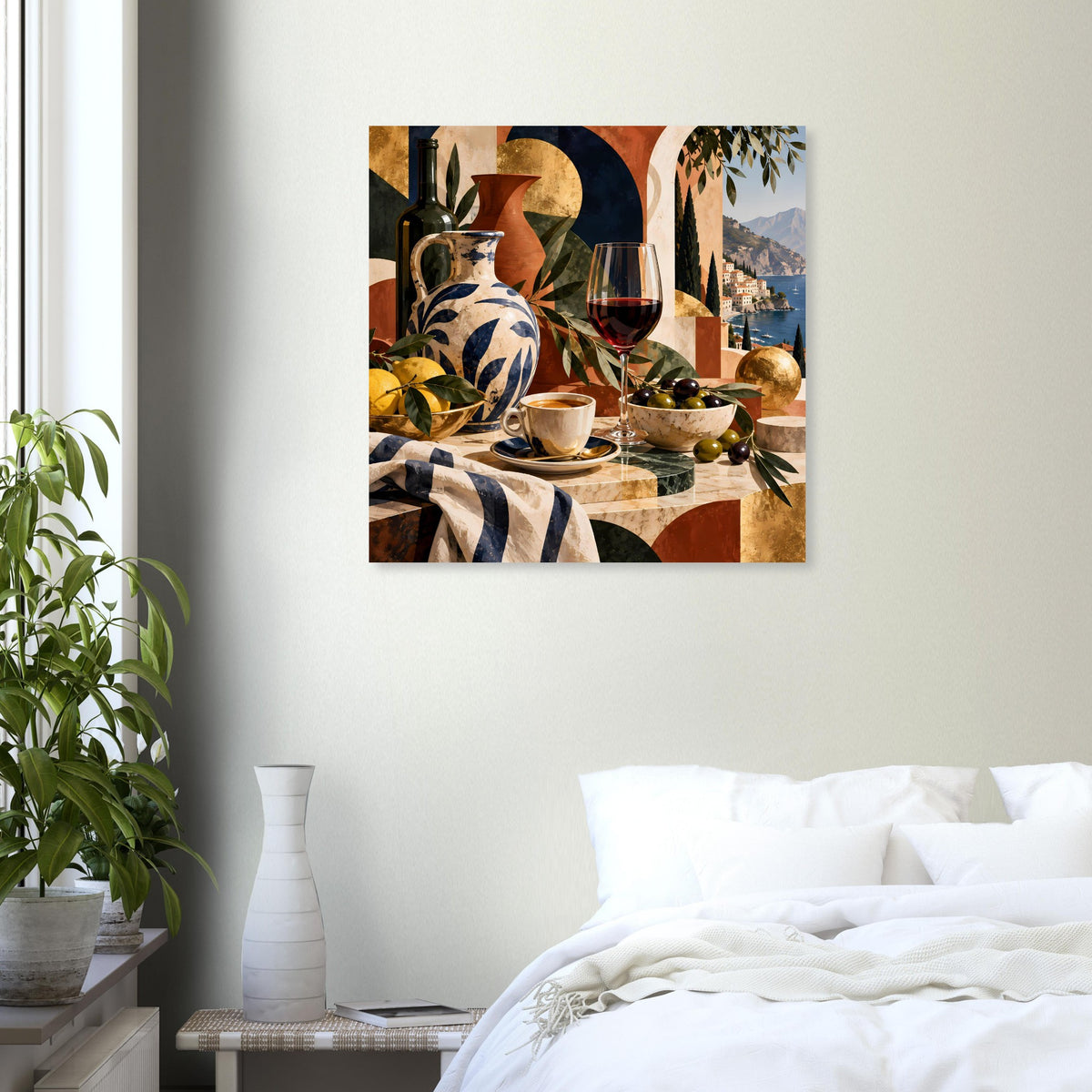 Quadratisches Wandposter mit Stillleben an der Tafel: Oliven, Weinglas und Hafenblick.
