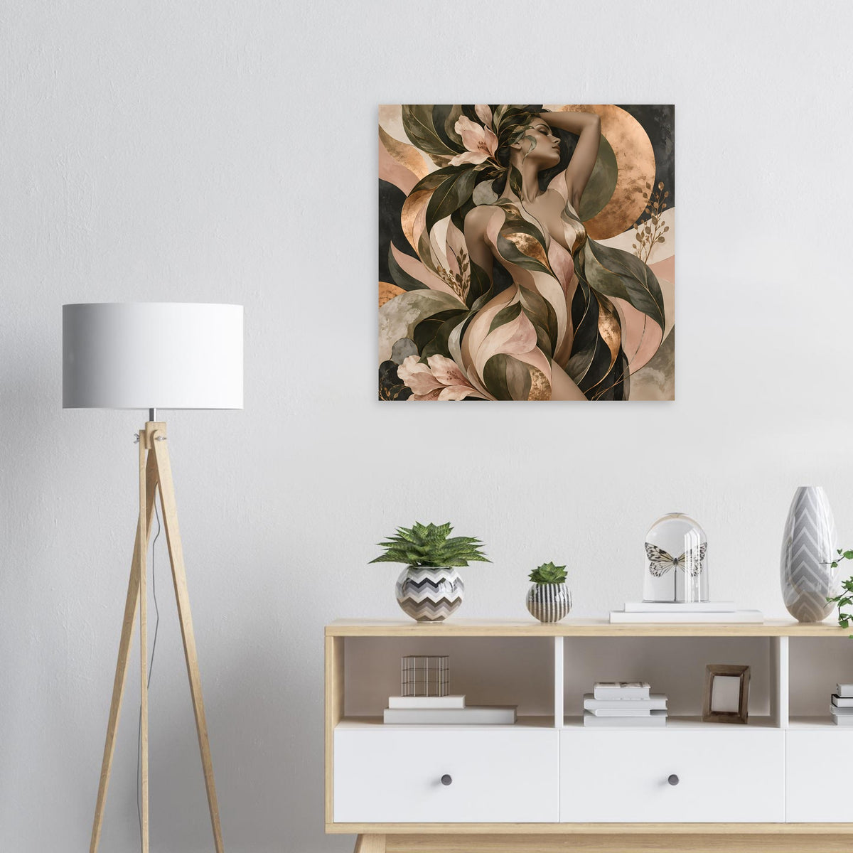 Quadratisches Poster mit botanischem Frauenakt und Laub, Erdtöne und Gold