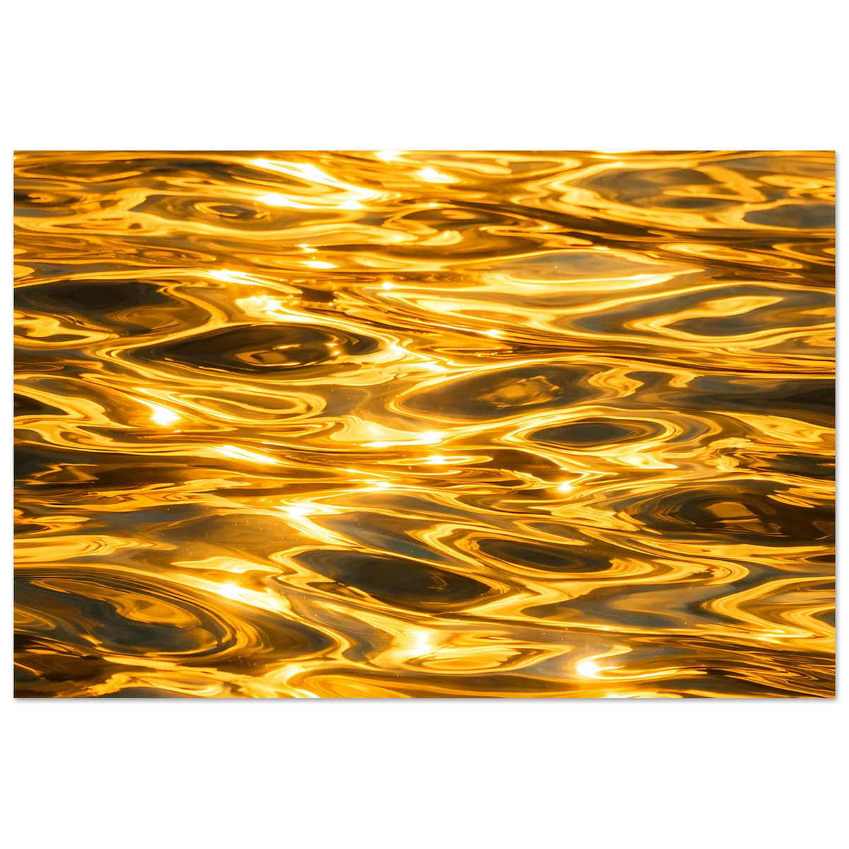 Abstraktes Poster mit gold-orangen Wellenmuster auf mattem Papier, horizontal.