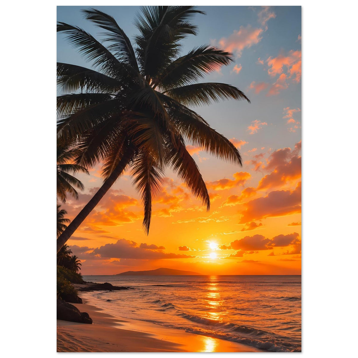 Poster mit großer Palme im Vordergrund und Sonnenuntergang über dem Wasser.