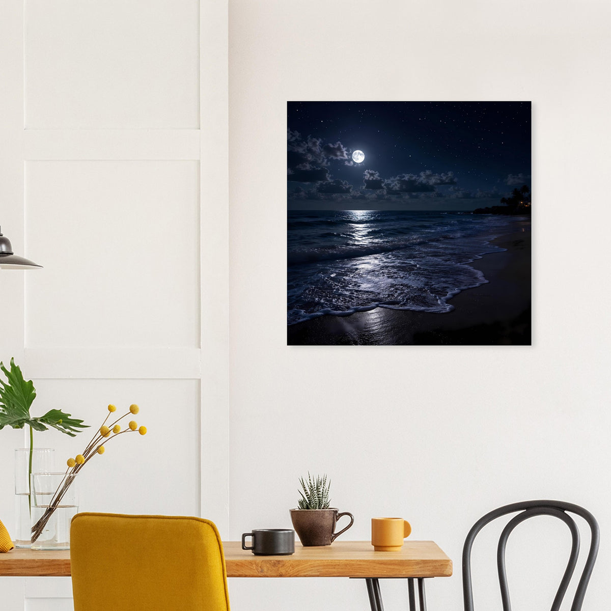 Quadratisches Poster mit Mondlicht auf dem Meer und einer schmalen Küstenbucht