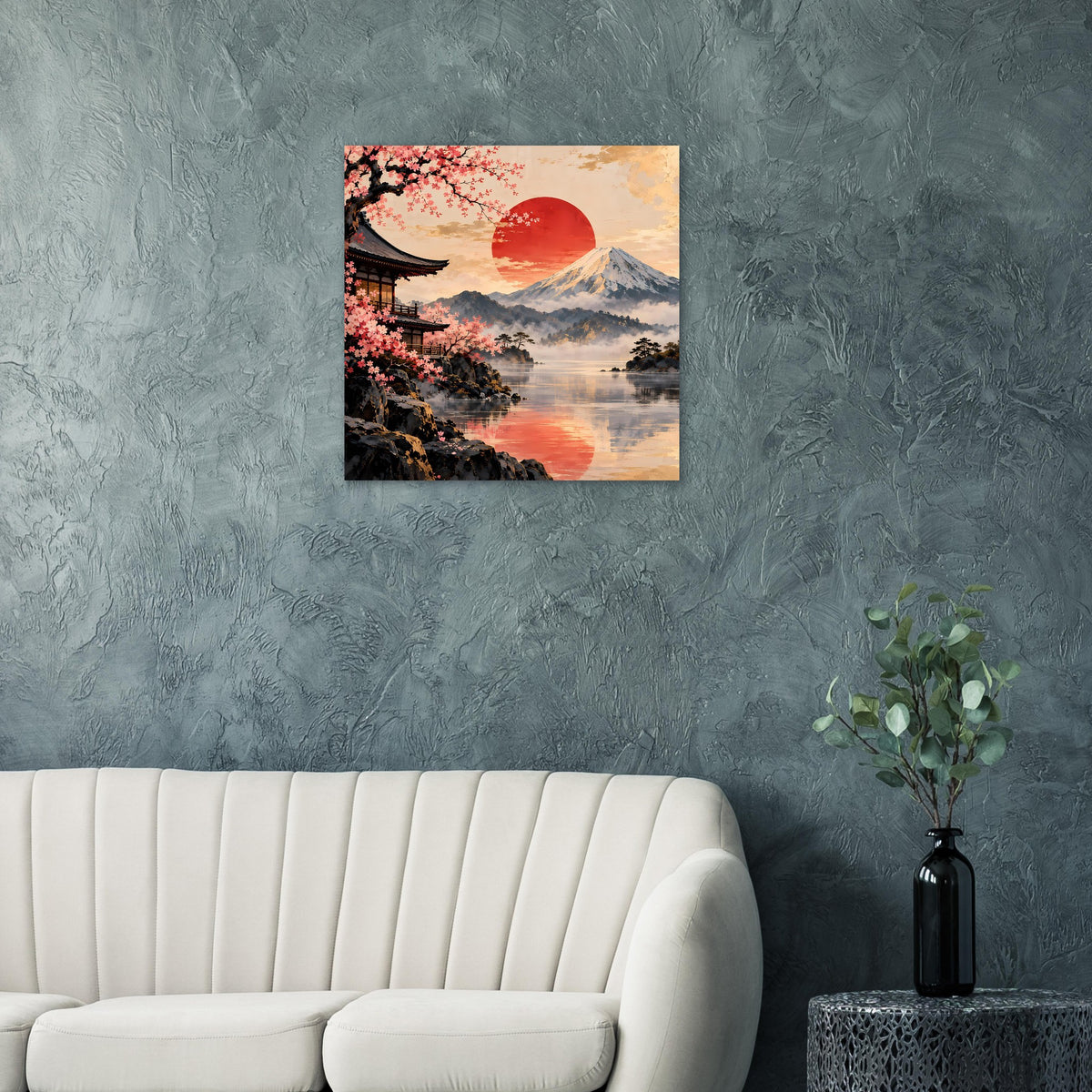 Poster im Japan-Stil: roter Mond, Kirschblüten, Bergsilhouette und See mit Reflexion