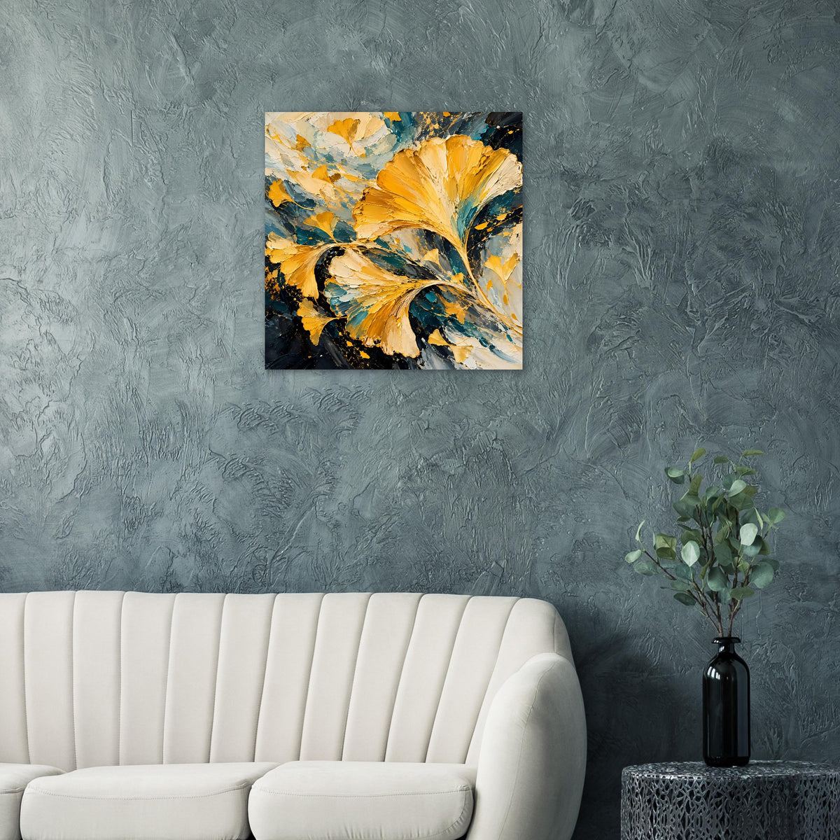 Quadratisches Poster mit Ginkgo-Blättern: gold, Teal und schwarze Sprenkel im Rahmen.