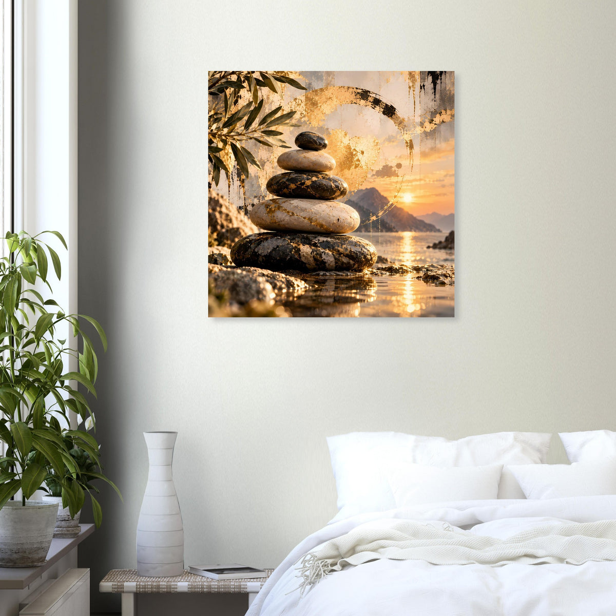 Zen-Harmonie-Poster an weißer Wand, Steinturm mit goldenem Sonnenuntergang am See