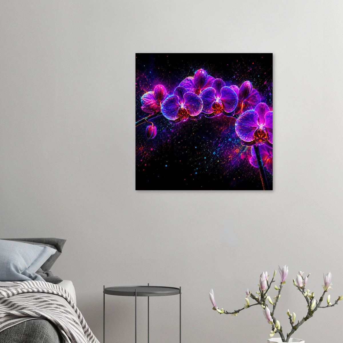 Kleines Neonblumenposter mit leuchtenden Orchideen in Pink und Violett