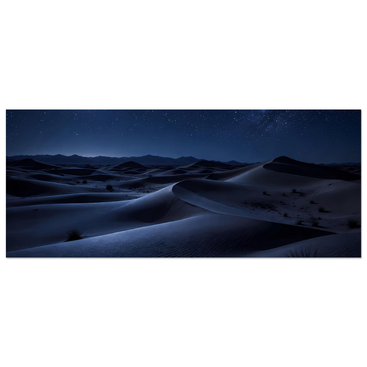 Horizontal wirkendes Poster: nächtliche Wüstenlandschaft mit Sanddünen und Sternenhimmel