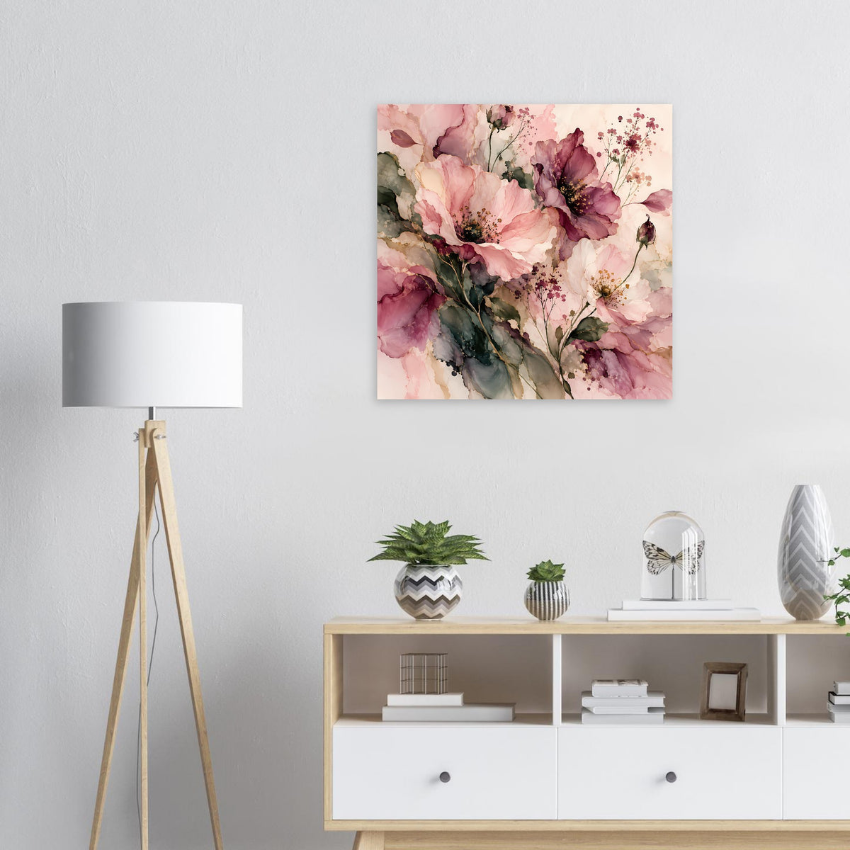 Blumenposter mit rosa und burgunderroten Blüten, grünen Zweigen und feinen Sprenkeln