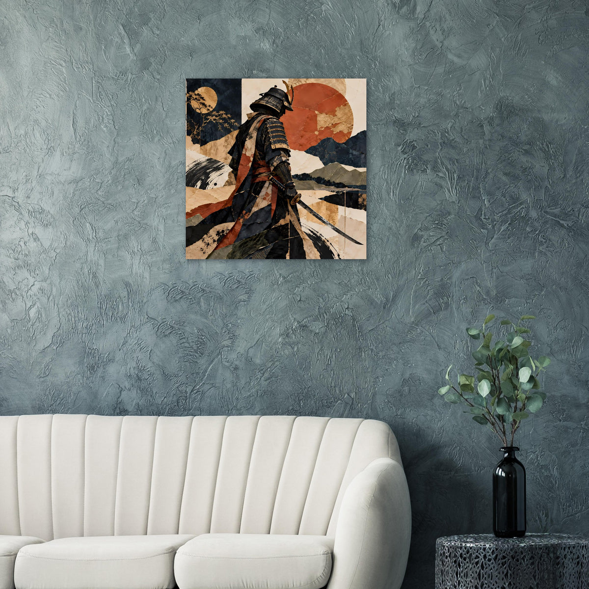 Poster: Samurai in dunklem Mantel, erdige Farbflächen, Berge und abstrakte Formen