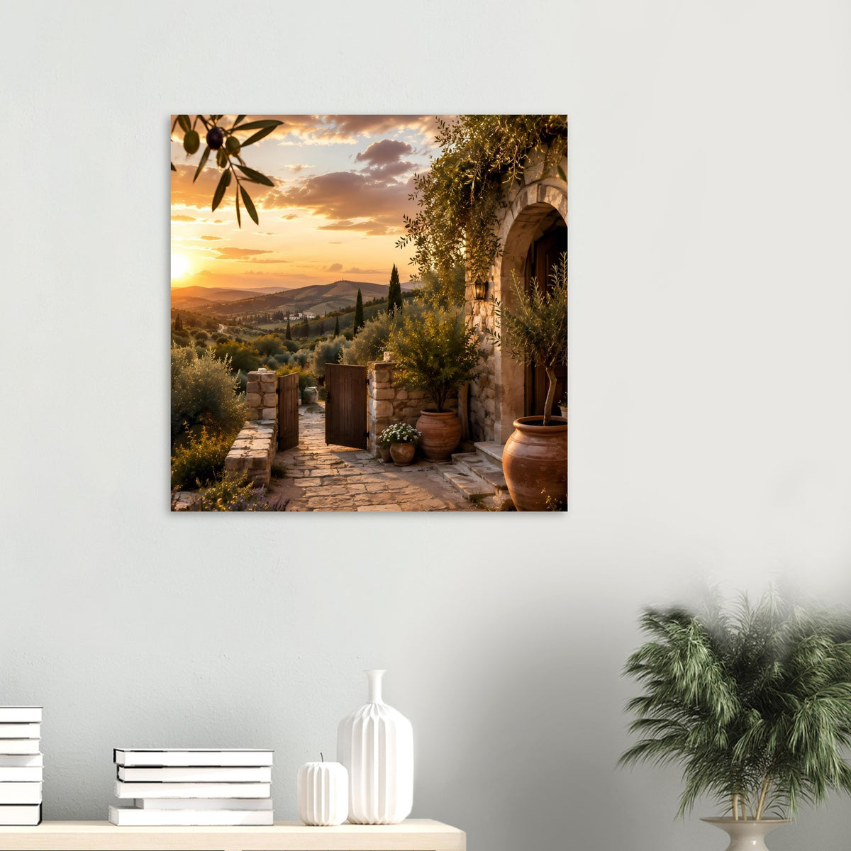 Wandposter mit toskanischer Terrasse bei Sonnenuntergang, goldenes Licht und Zypressen