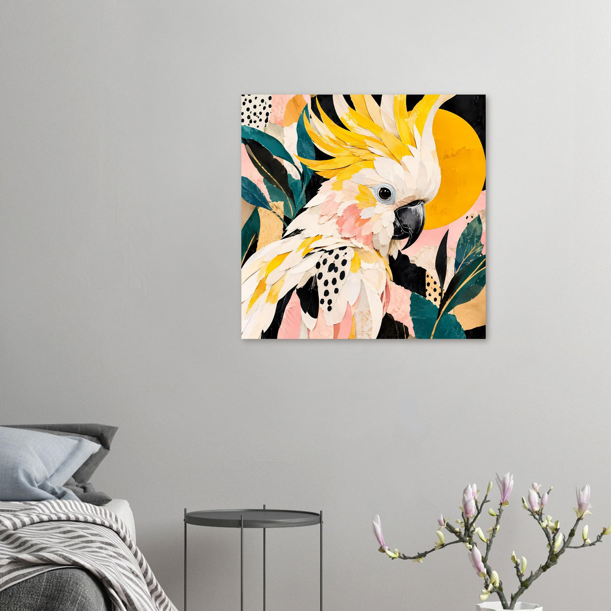 Quadratisches Kakadu-Kunstposter mit gelbem, roséfarbenem und petrolfarbenem Vogelmotiv