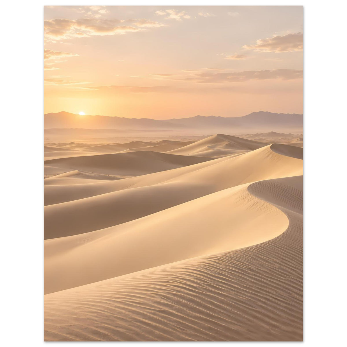 Hochkant-Wüstenposter mit Sonnenaufgang über beige-goldenen Sanddünen