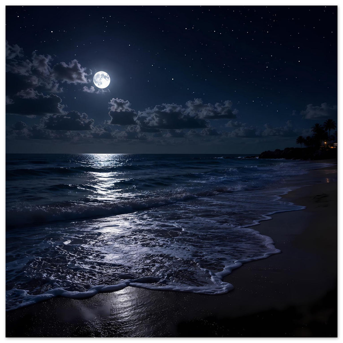 Strandposter im Hochformat: Mond über dunklem Himmel, schäumende Wellen bis zum Ufer.