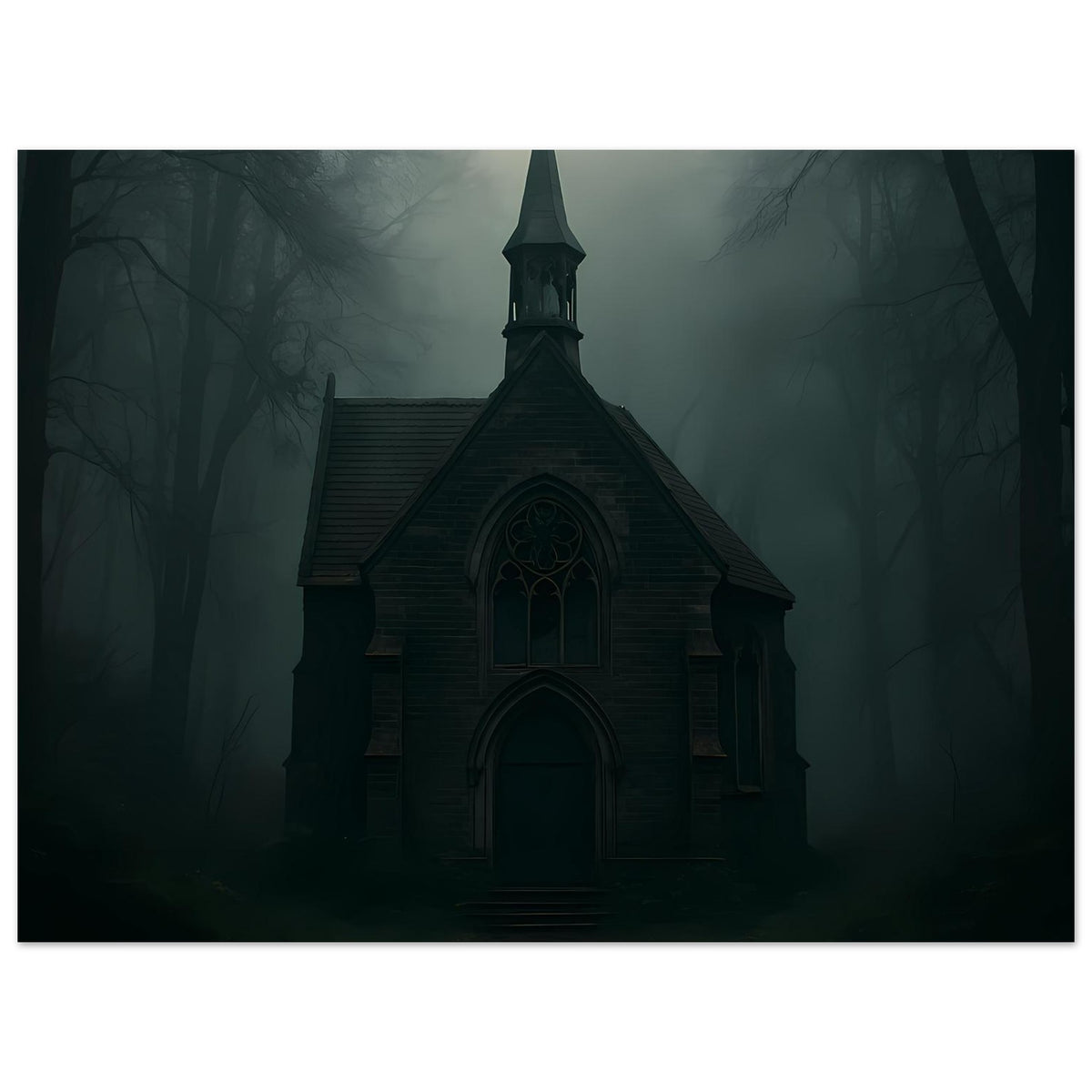 Kapellenposter: Kapelle im Waldnebel, Blick auf Turm und gotisches Fenster