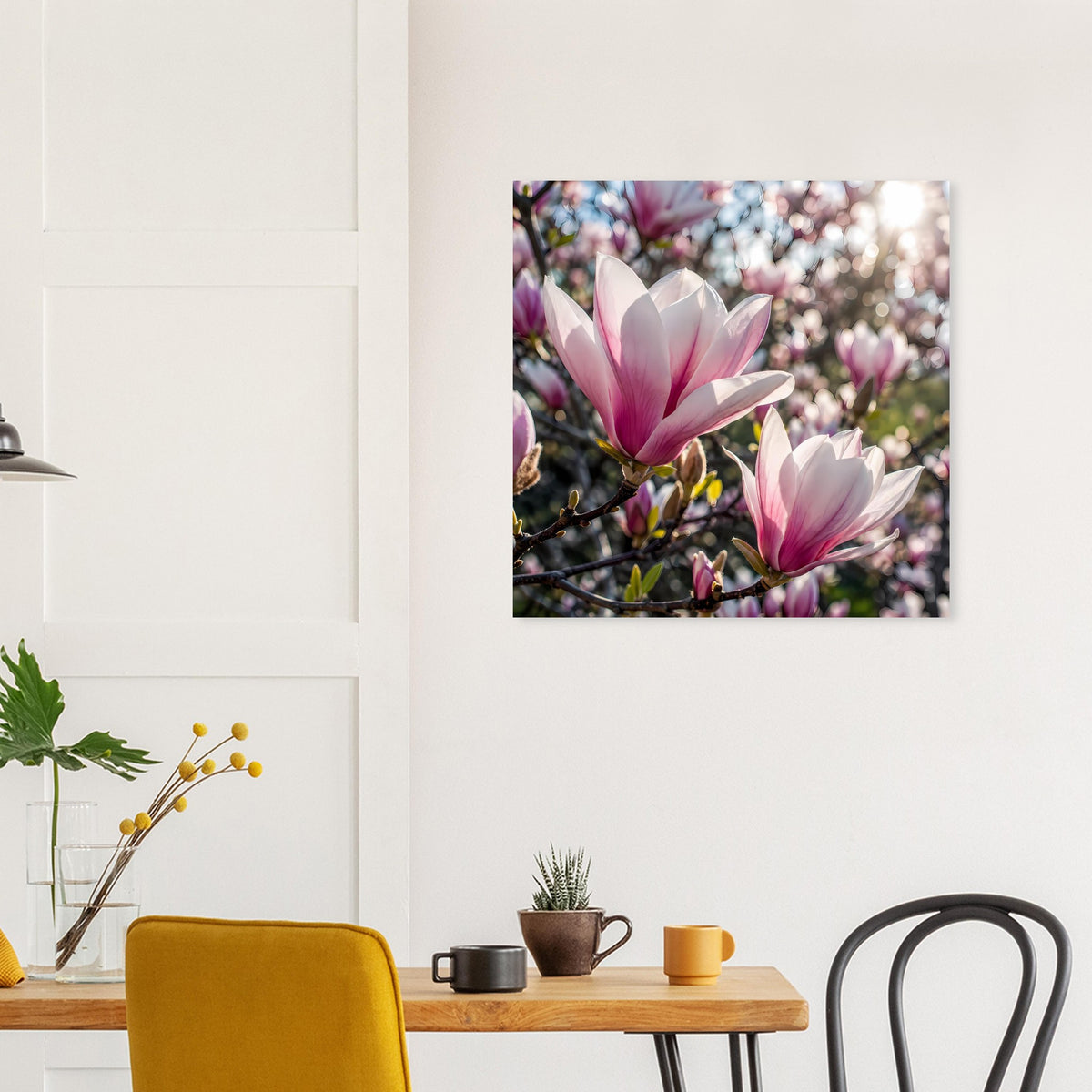 Poster mit rosafarbenen Magnolienblüten, Blütenzweig und Hintergrundblüten