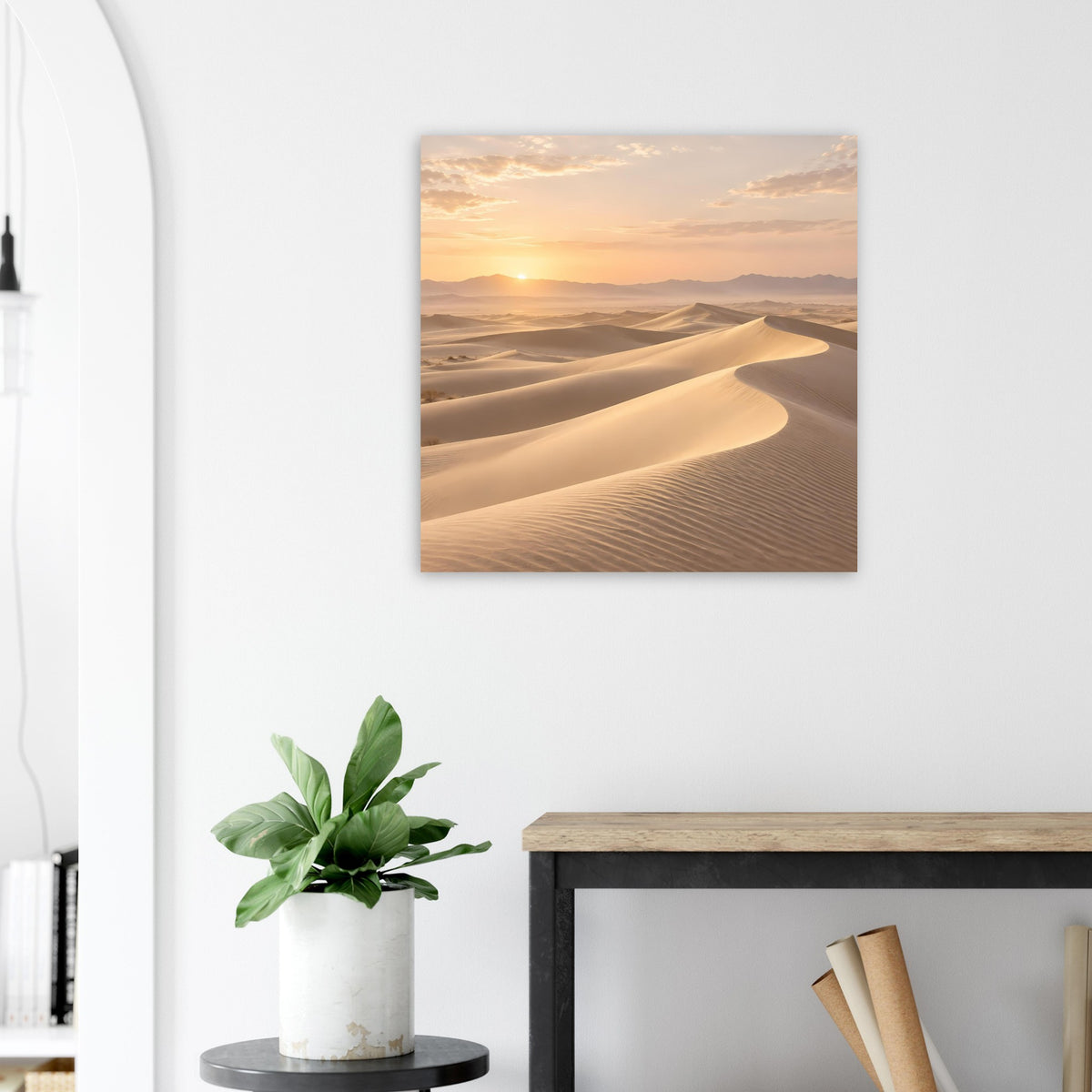 Wüstenposter mit Dünenpfaden und goldener Dämmerung in warmen Farbtönen