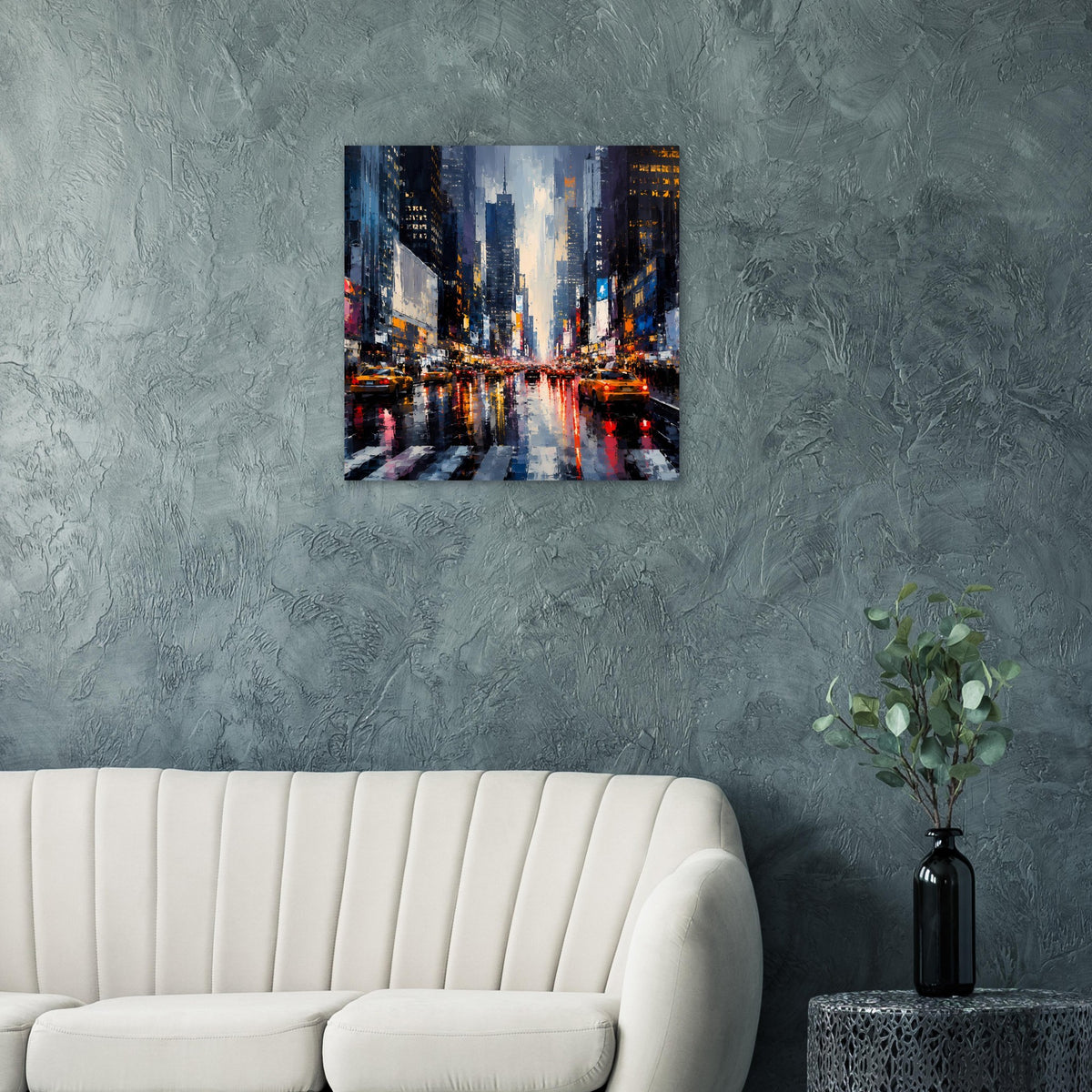Gerahmtes Stadtposter mit reflektierender Regenstraße und Hochhäusern, nächtliche Farbakzente