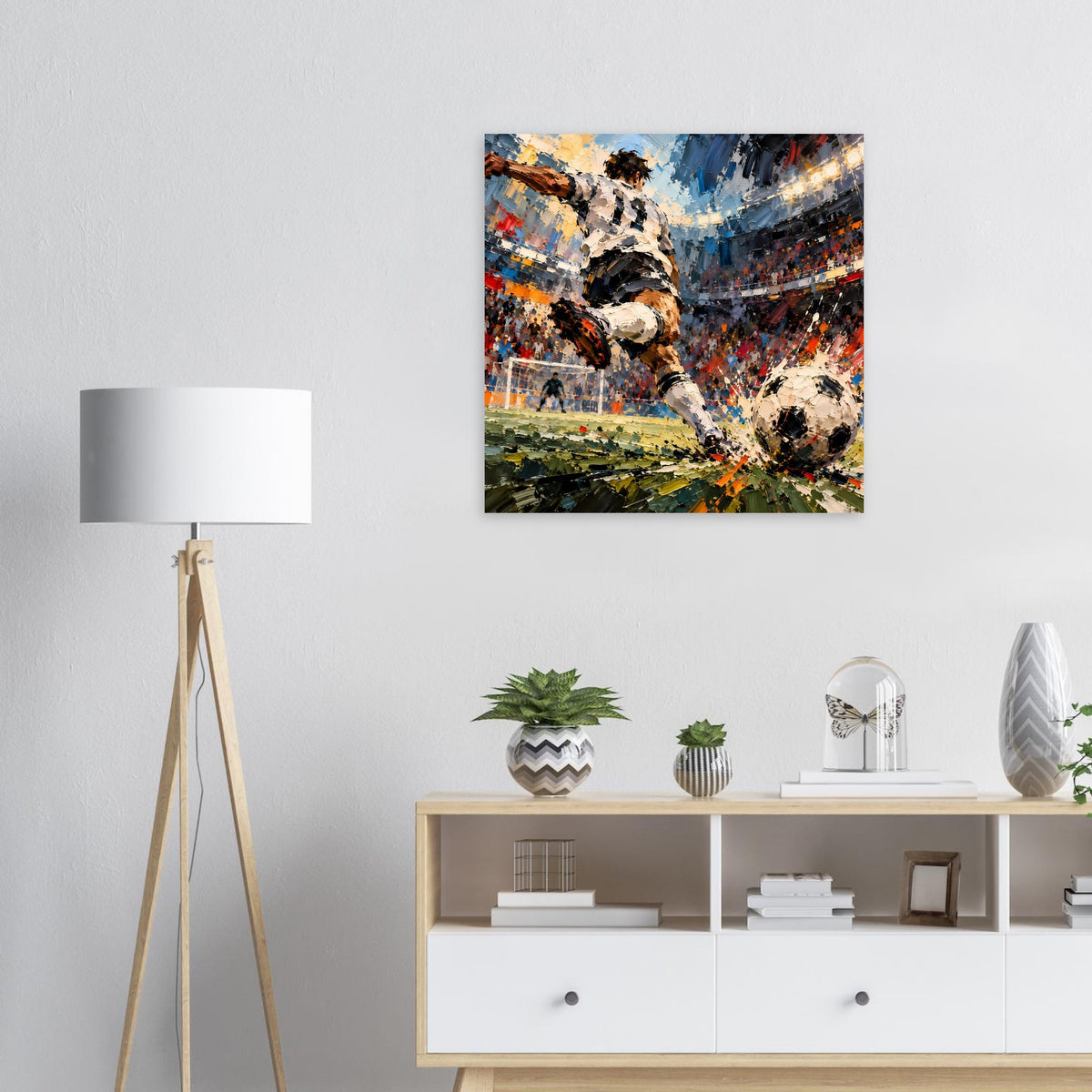 Quadratisches Fußball-Actionposter mit Fußballspieler im Sprung, kräftige Farbspritzer