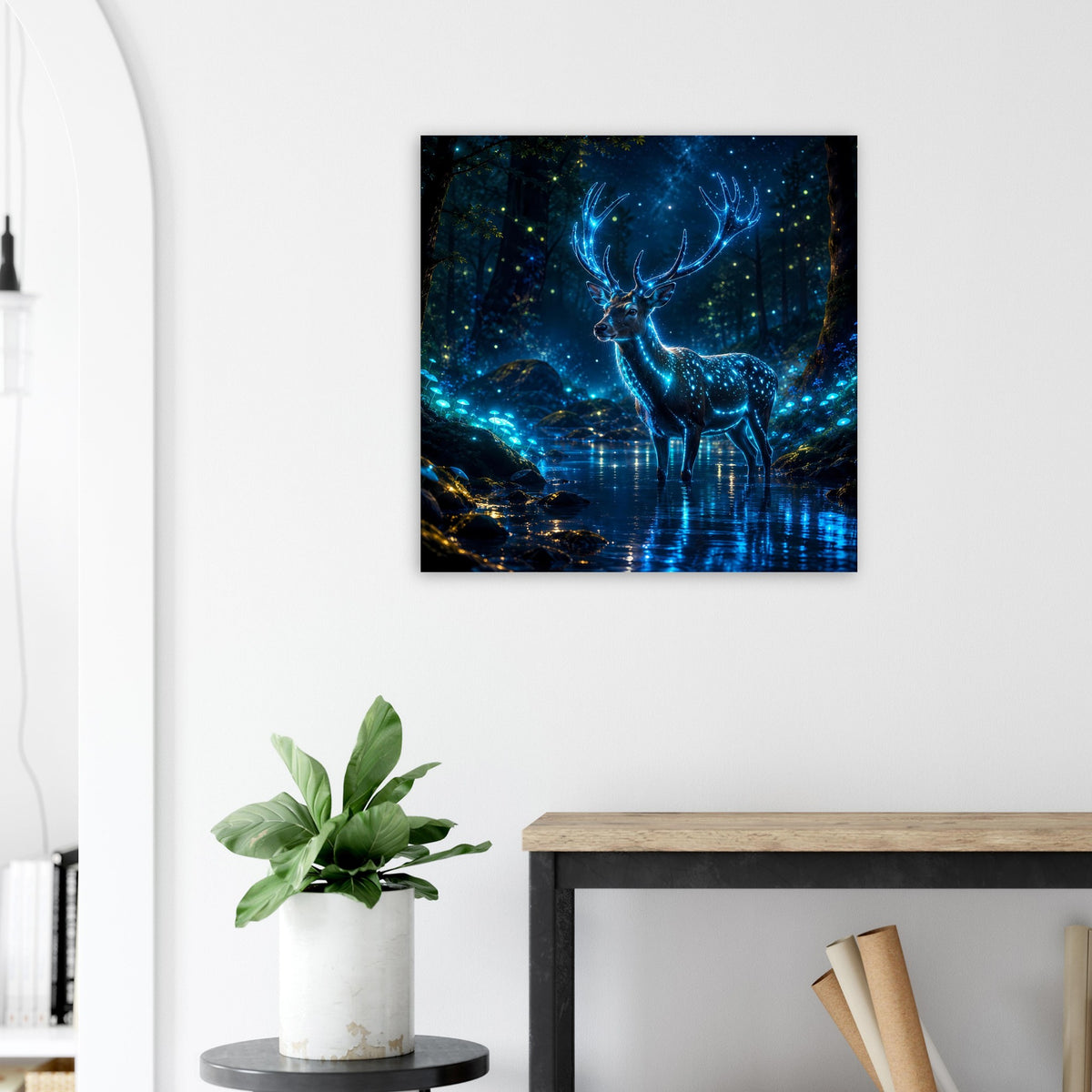 Quadratisches Hirschposter mit leuchtendem blauem Hirsch, Sternenhimmel und Wasserreflex