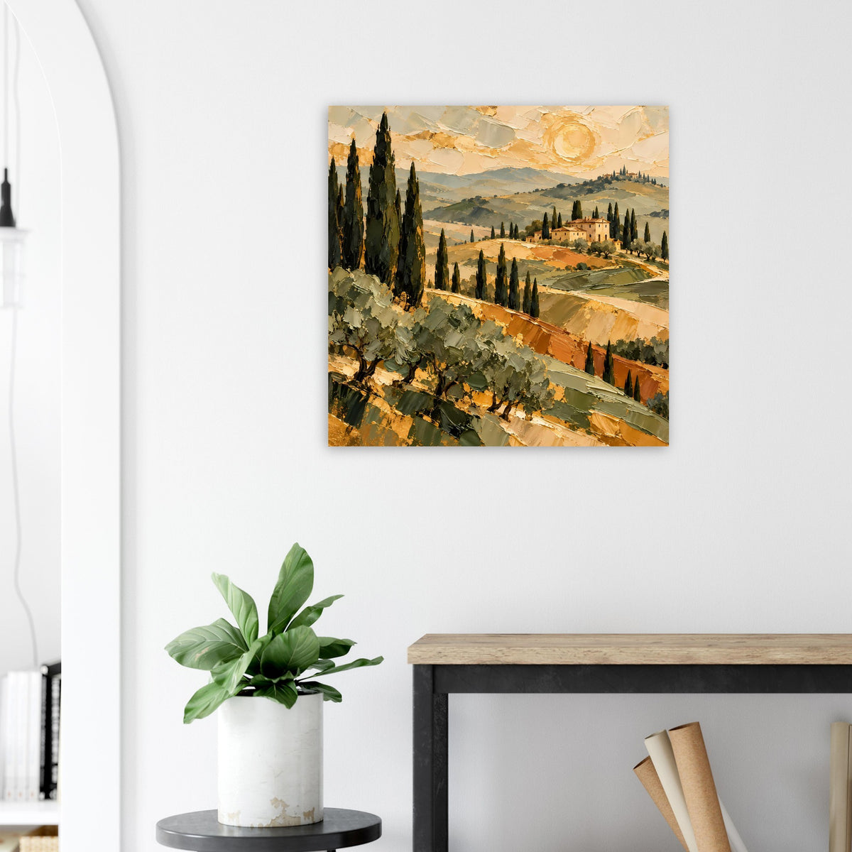 Toskanisches Landschaftsposter mit warmem Himmel, Weinreihen und Zypressen, quadratisch
