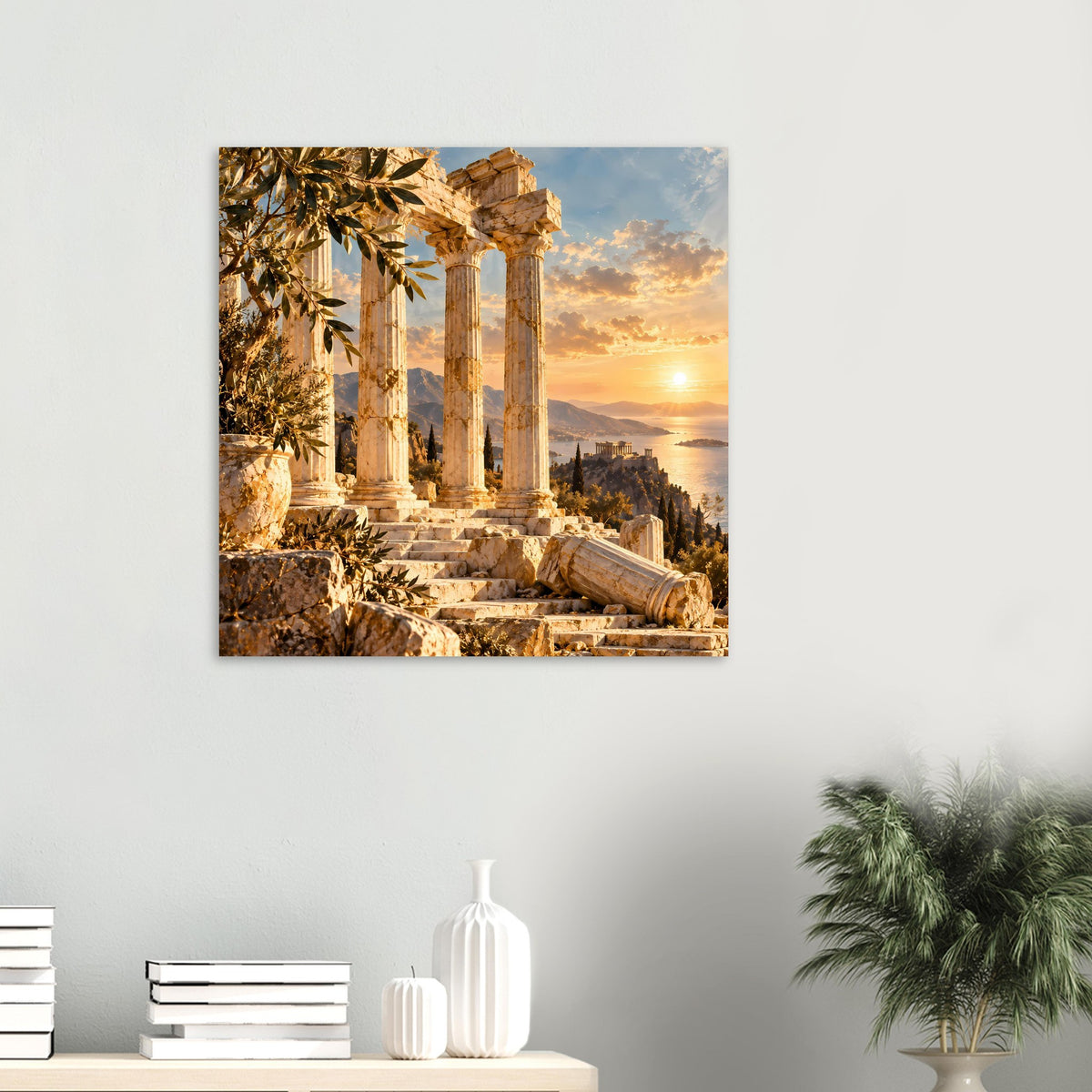 Kleines Poster mit Säulenruinen und goldenem Sonnenuntergang; Wandansicht