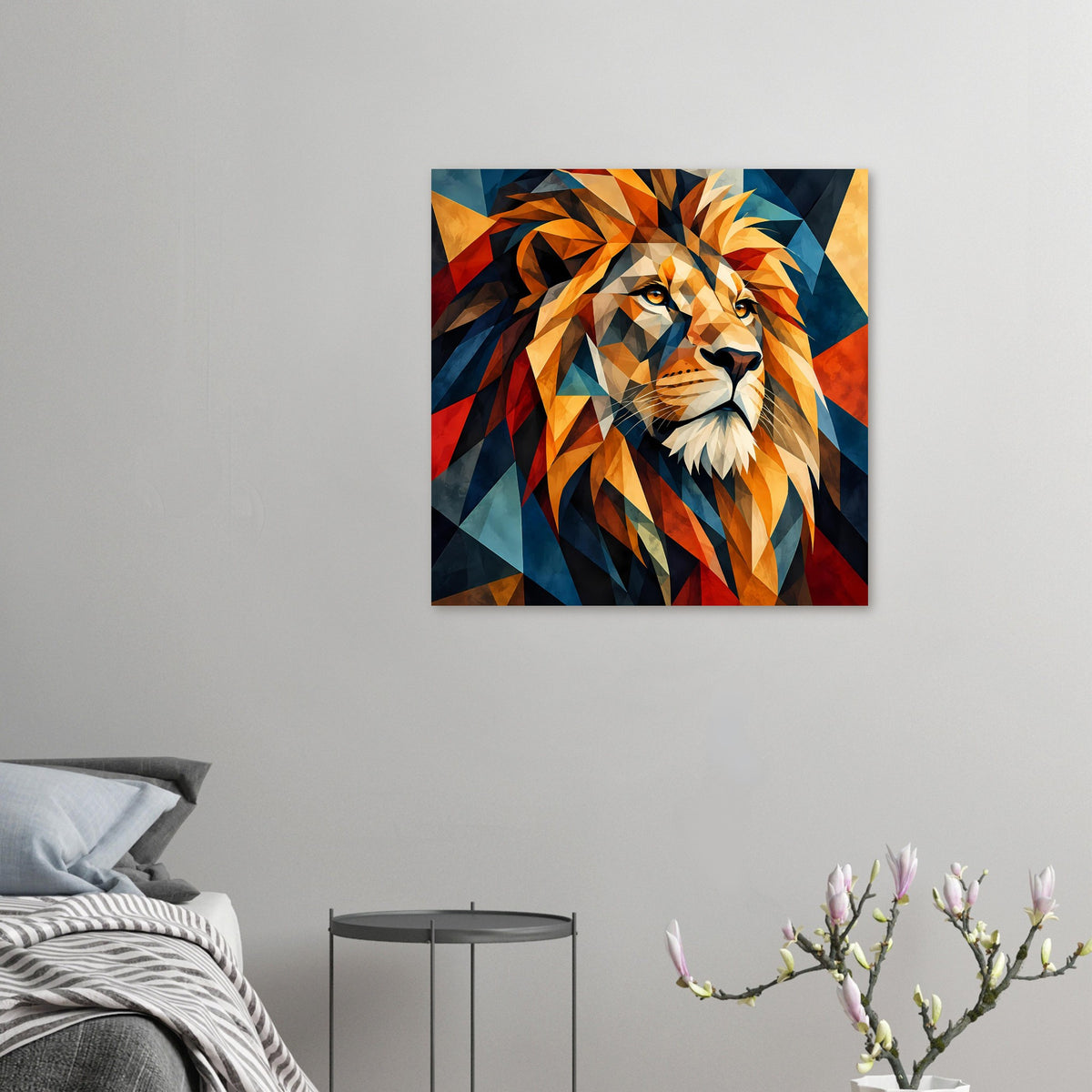 Quadratisches geometrisches Löwenposter im Raum, kleiner Print mit mehrfarbigem Löwenkopf.