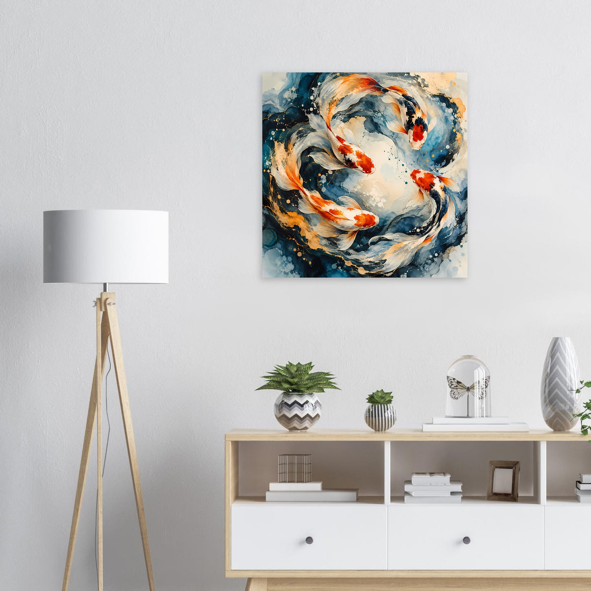 Quadratisches Poster: Koi-Fische im Wasserwirbel, Blau, Orange und Creme