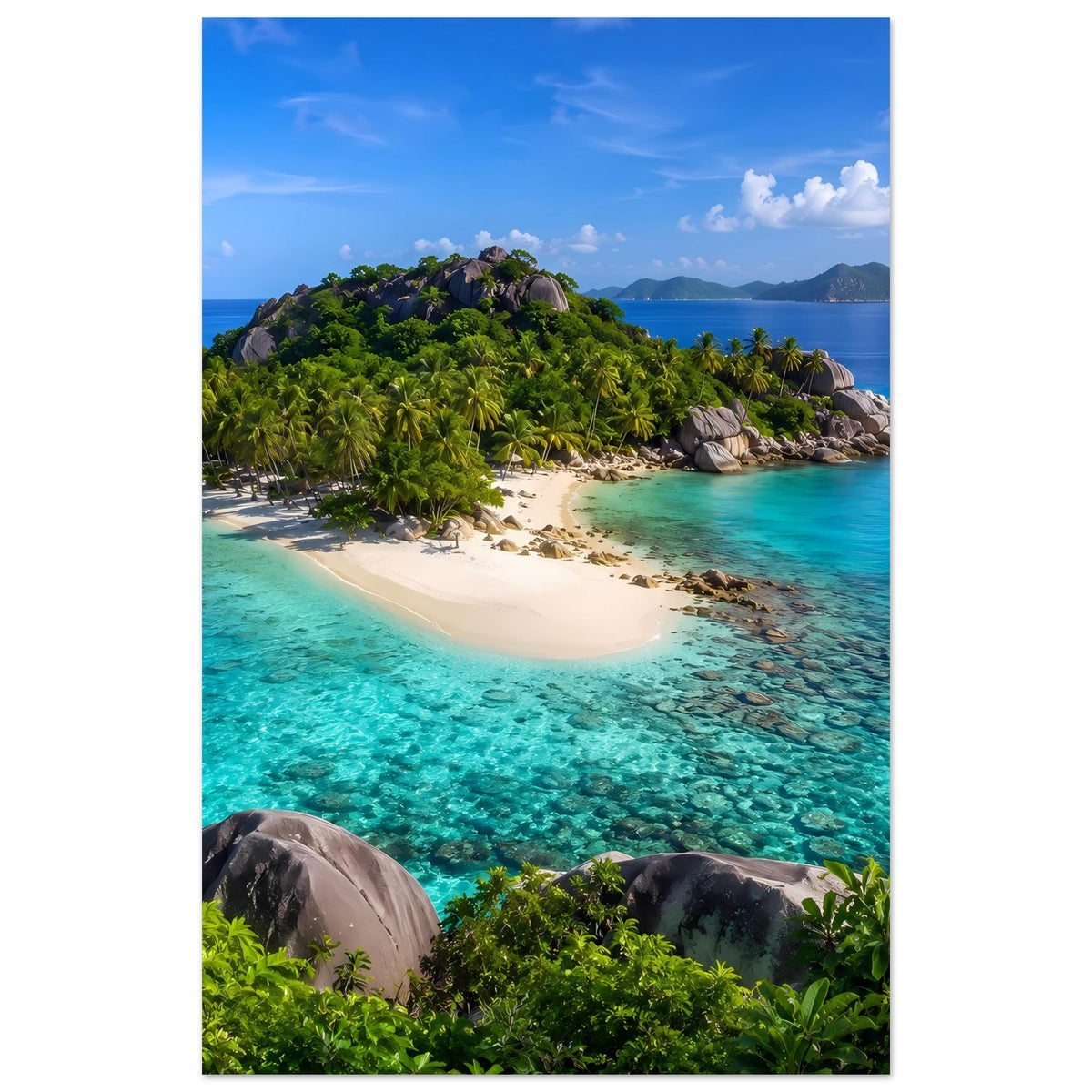 Tropisches Insel-Reiseposter (vertikal) mit Sandbucht, türkisfarbenem Wasser und Palmen
