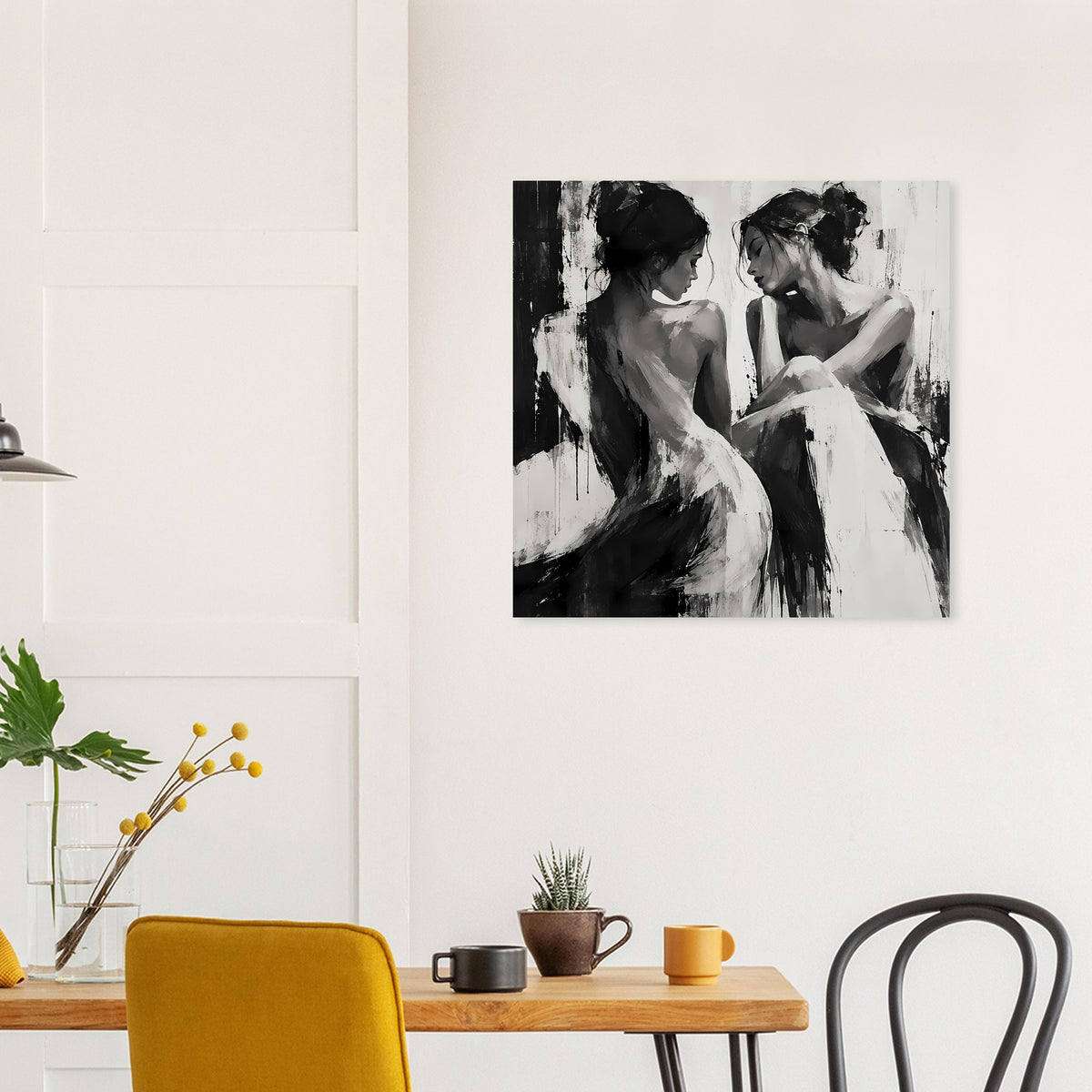 Schwarzweiß-Porträt-Poster mit zwei Frauen im Halbprofil, expressive Pinselstriche