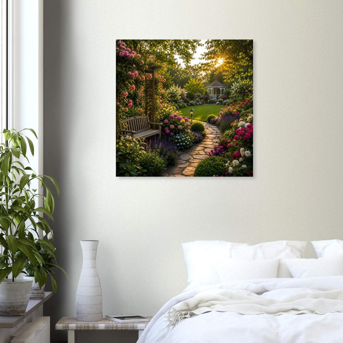 Quadratisches Garten-Pfadposter mit Blumenbeeten und Sonnenlicht, schwarze Umrandung