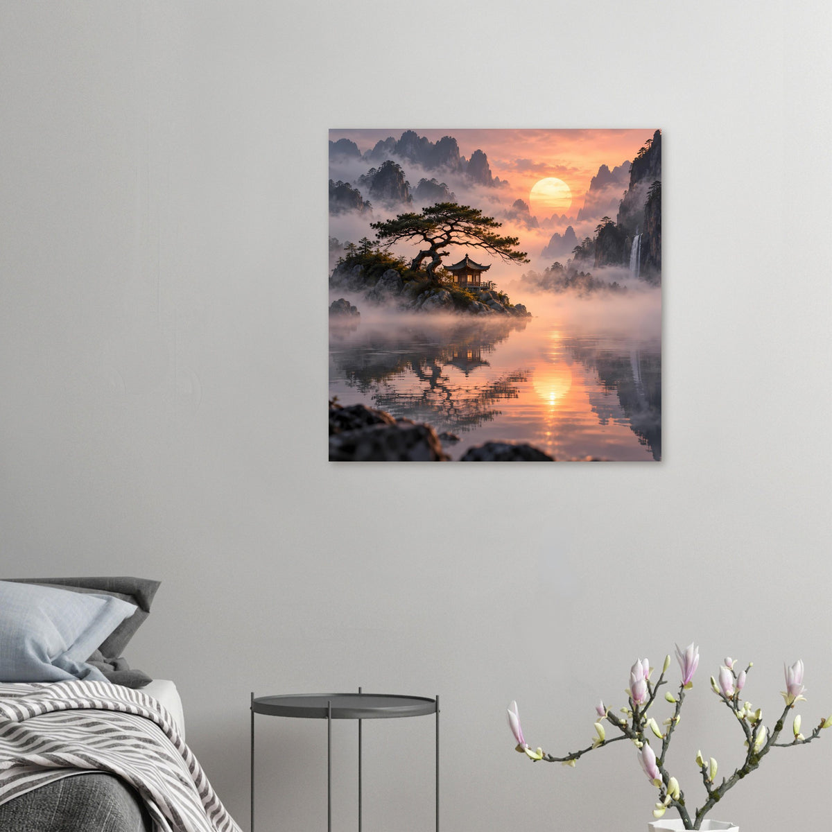 Kleines Poster: Sonnenuntergang über See, Pagode und Nebelberge, Baumkrone im Bildausschnitt