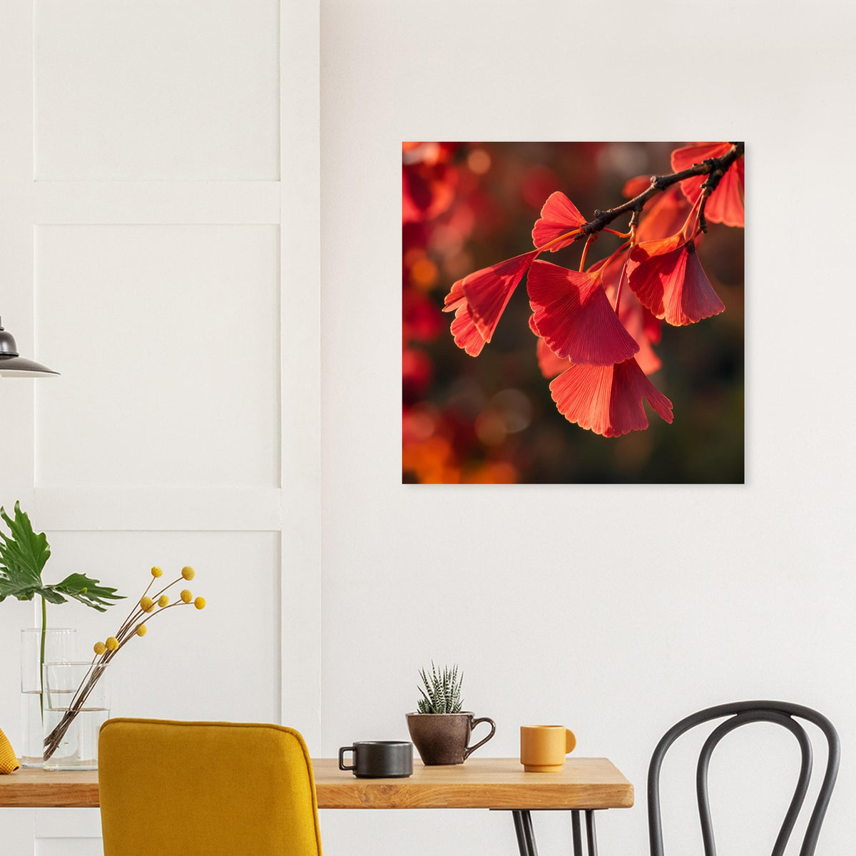 Quadratisches mattes Poster mit roten Ginkgoblättern, schwarz eingefasst