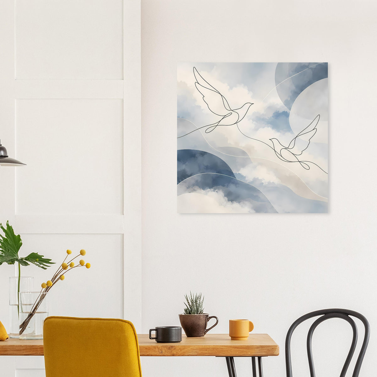 Quadratischer Kunstdruck mit minimalistischen Friedenstauben über Himmelswolken