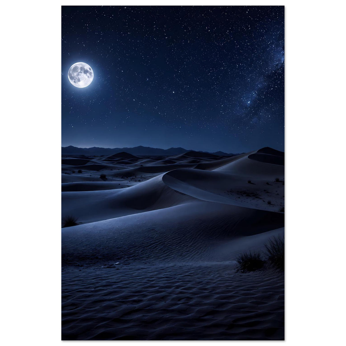 Vertikales Poster der Wüstenlandschaft: Mond über Dünen, Sterne und dunkler Nachthimmel