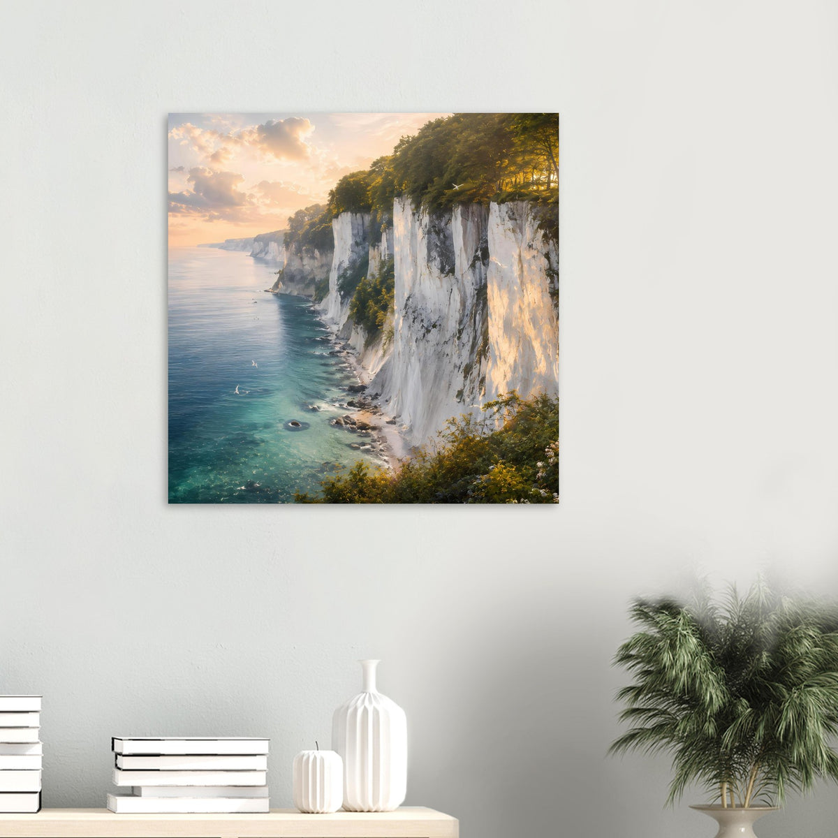 Quadratisches Poster: Küstenfelsen, türkisblaues Meer und Sonnenlicht