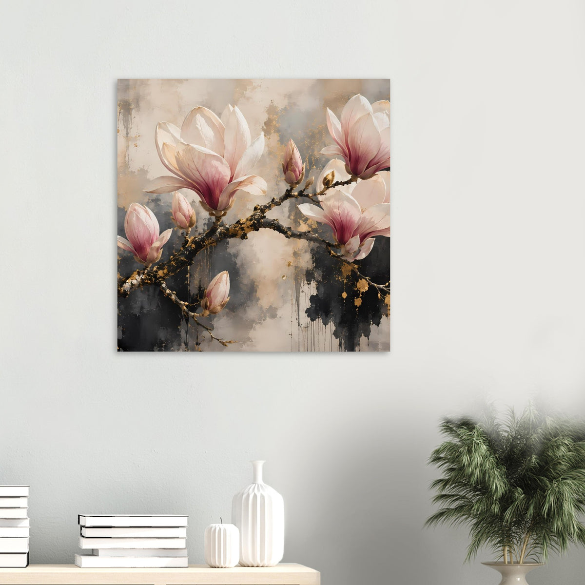 Quadratisches Wandposter mit Magnolienblüten, dunklen Ästen und goldenen Akzenten