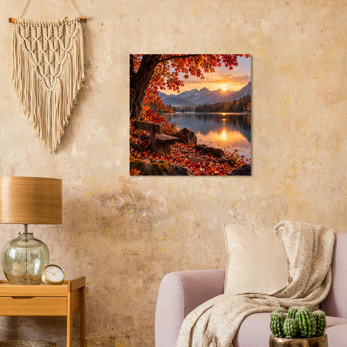 Quadratisches Poster mit Herbstlandschaft am See, Baumkrone mit roten Blättern